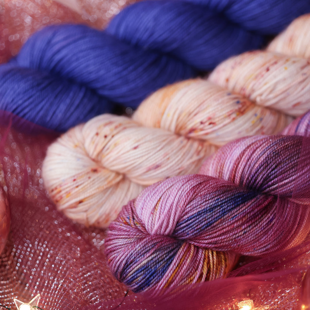 Clara Bulky Weight – 100% Superwash Merino Hand Dyed Yarn 106