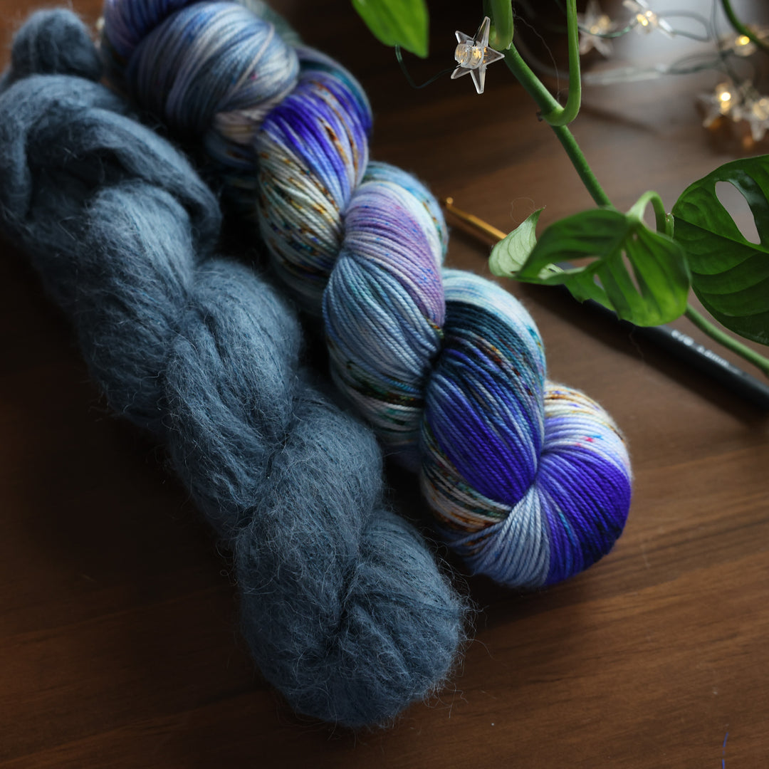 Grainline Bias Cowl Crochet Pattern and Yarn Kit