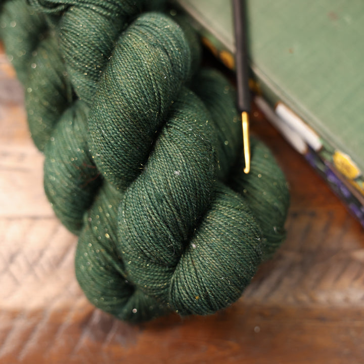 Niamh Crochet Pattern & Yarn Kit