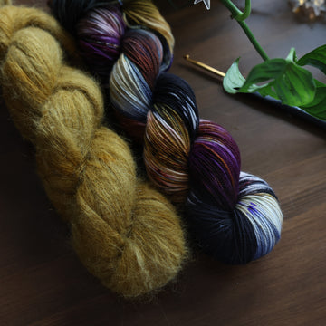 Grainline Bias Cowl Crochet Pattern and Yarn Kit