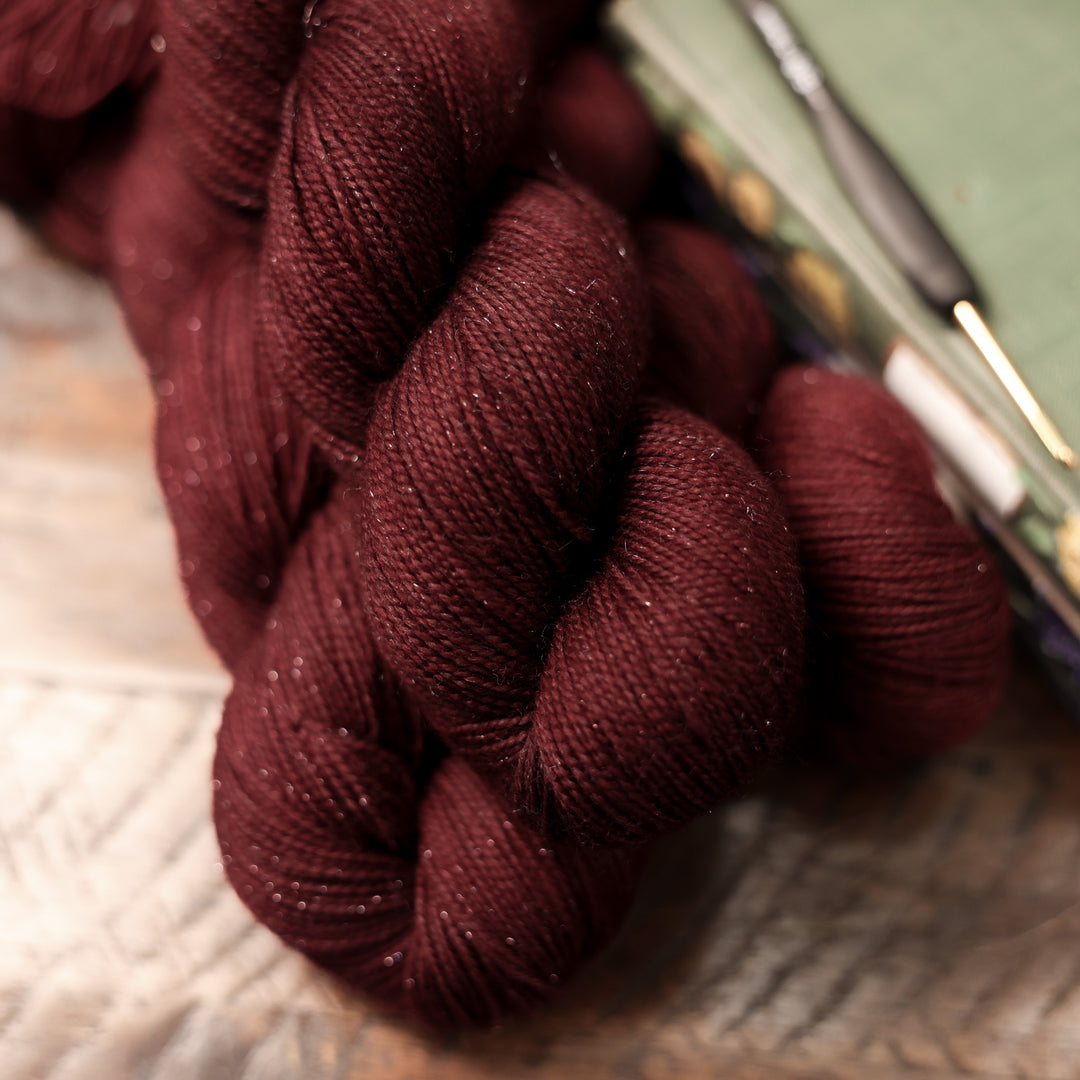 Niamh Crochet Pattern & Yarn Kit