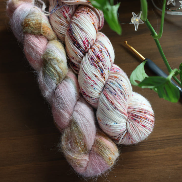 Grainline Bias Cowl Crochet Pattern and Yarn Kit